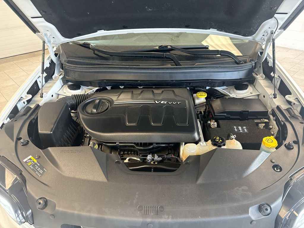 Thumbnail: 2021 Jeep Cherokee - 9