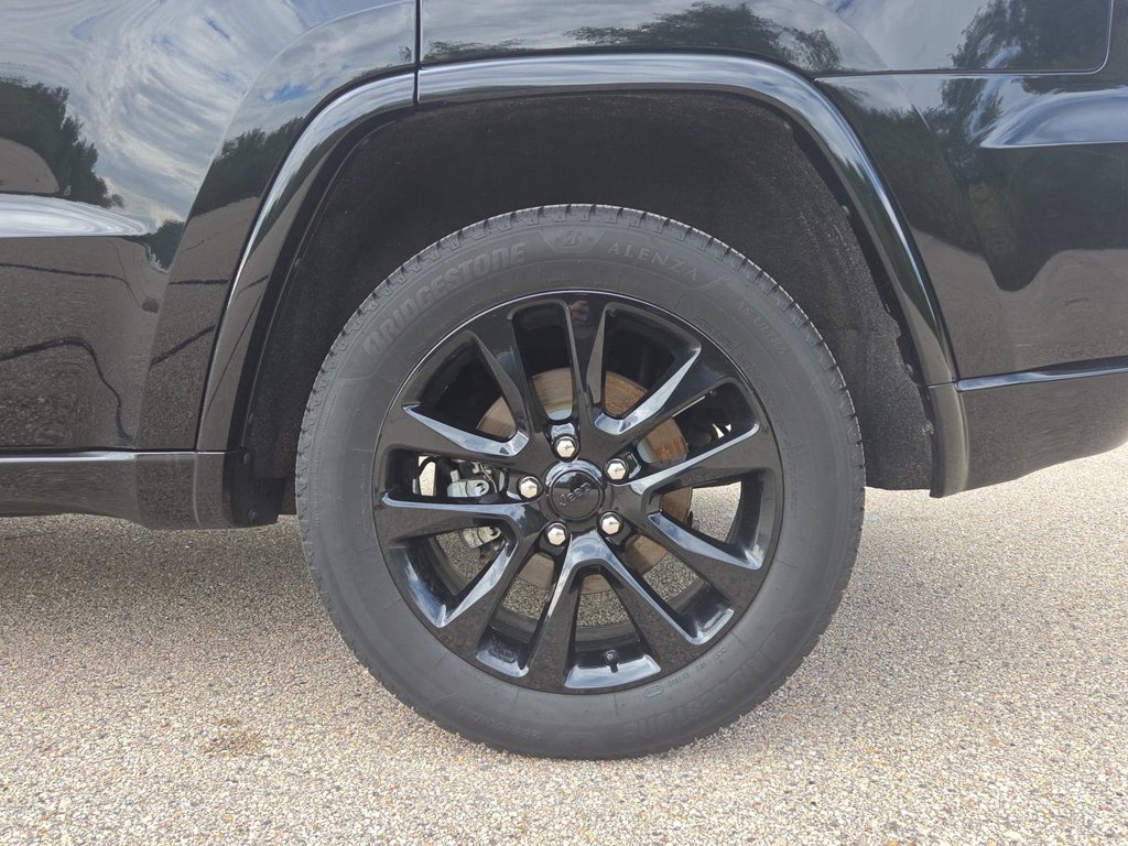 Thumbnail: 2018 Jeep Grand Cherokee - 8