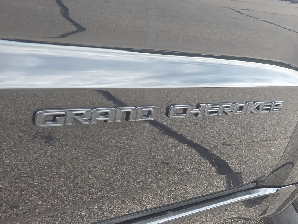 Thumbnail: 2018 Jeep Grand Cherokee - 7