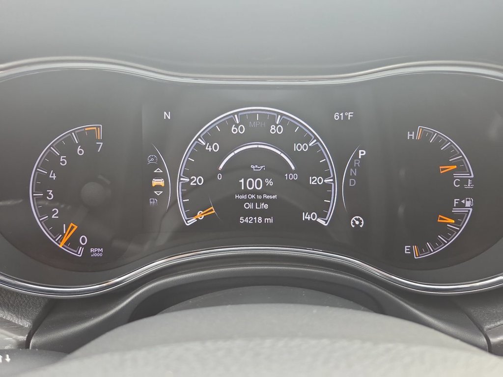 Thumbnail: 2018 Jeep Grand Cherokee - 16