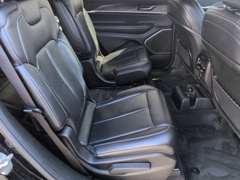 Thumbnail: 2021 Jeep Grand Cherokee L - 27