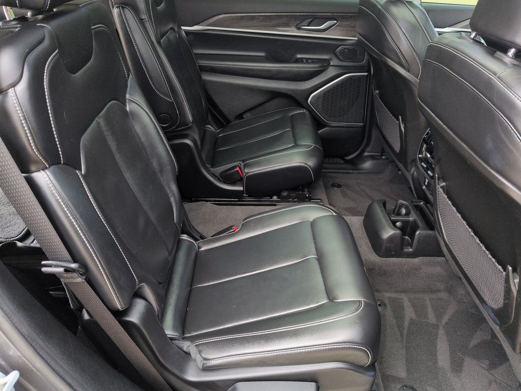 Thumbnail: 2021 Jeep Grand Cherokee L - 28