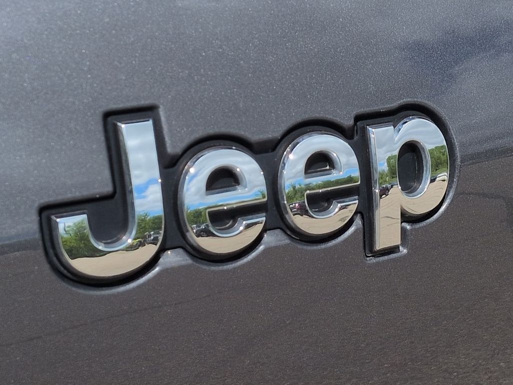 Thumbnail: 2021 Jeep Grand Cherokee L - 7