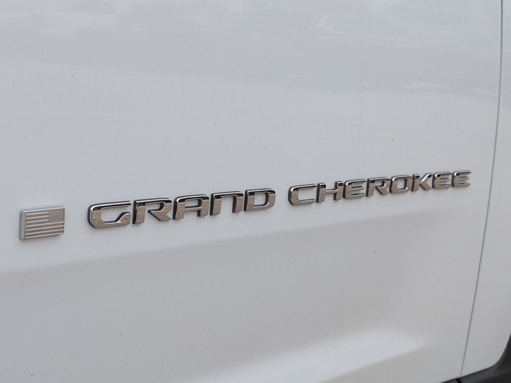 Thumbnail: 2021 Jeep Grand Cherokee L - 25