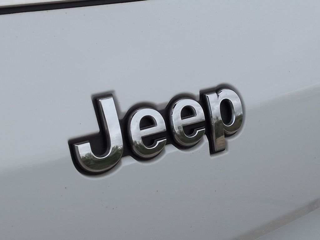 Thumbnail: 2021 Jeep Grand Cherokee L - 7