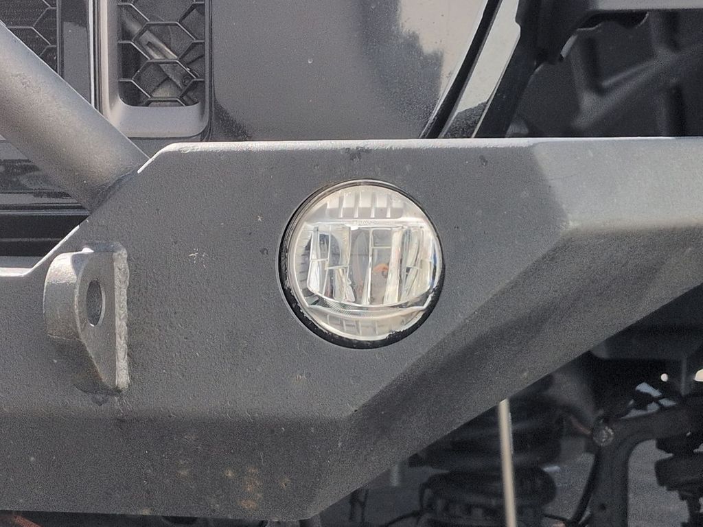 Thumbnail: 2021 Jeep Gladiator - 24