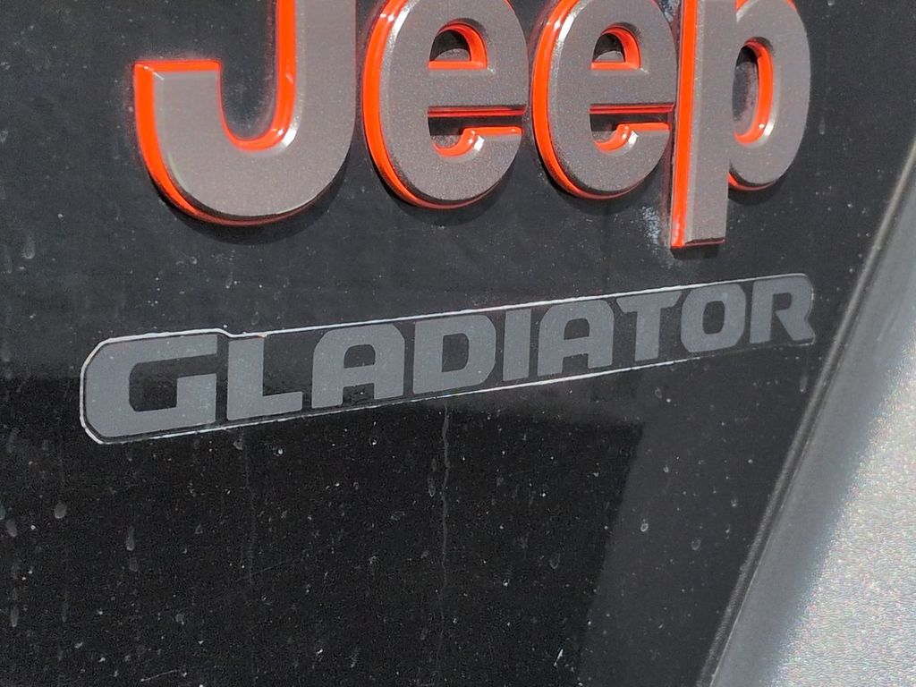 Thumbnail: 2021 Jeep Gladiator - 7