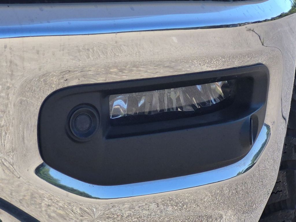 Thumbnail: 2022 RAM 1500 - 22