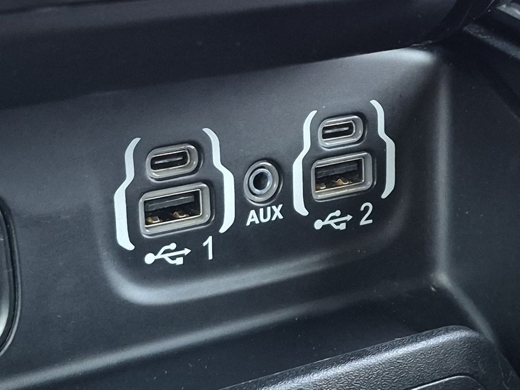 Thumbnail: 2022 RAM 1500 - 33