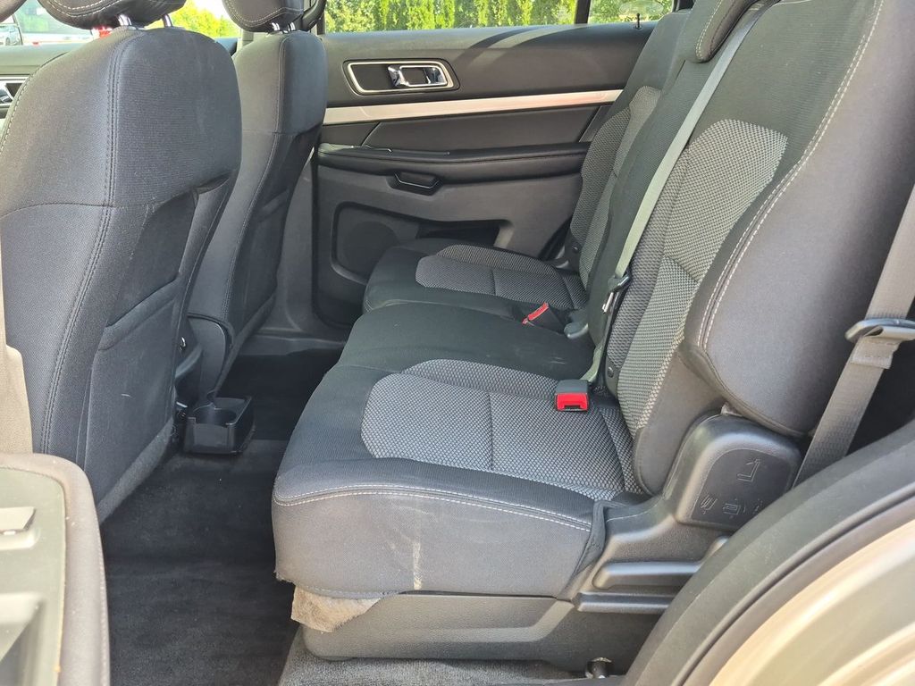 Thumbnail: 2017 Ford Explorer - 26