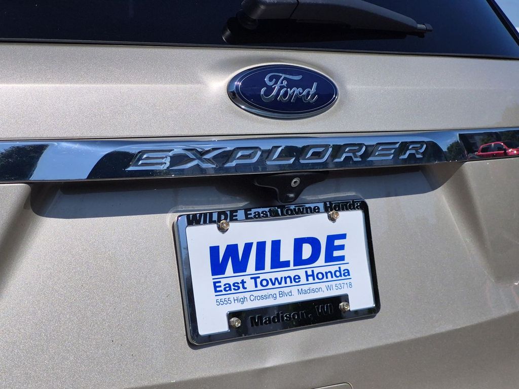 Thumbnail: 2017 Ford Explorer - 7