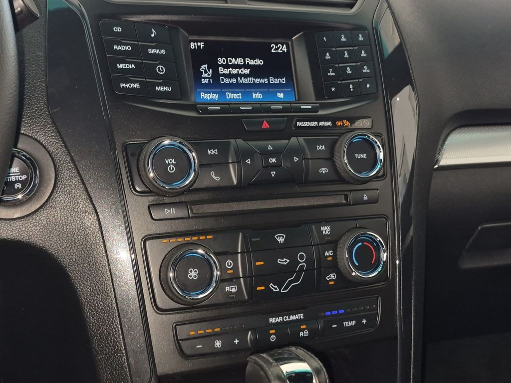 Thumbnail: 2017 Ford Explorer - 32