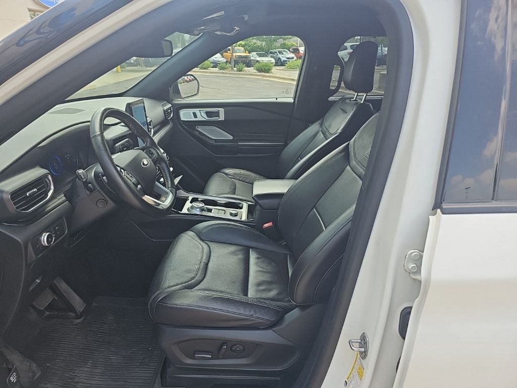 Thumbnail: 2021 Ford Explorer - 3