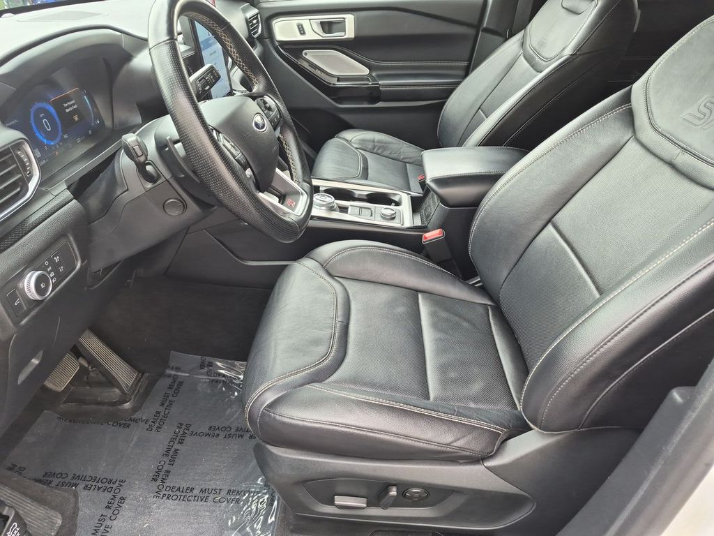 Thumbnail: 2021 Ford Explorer - 10