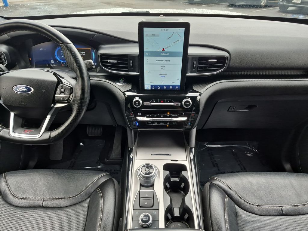 Thumbnail: 2021 Ford Explorer - 9