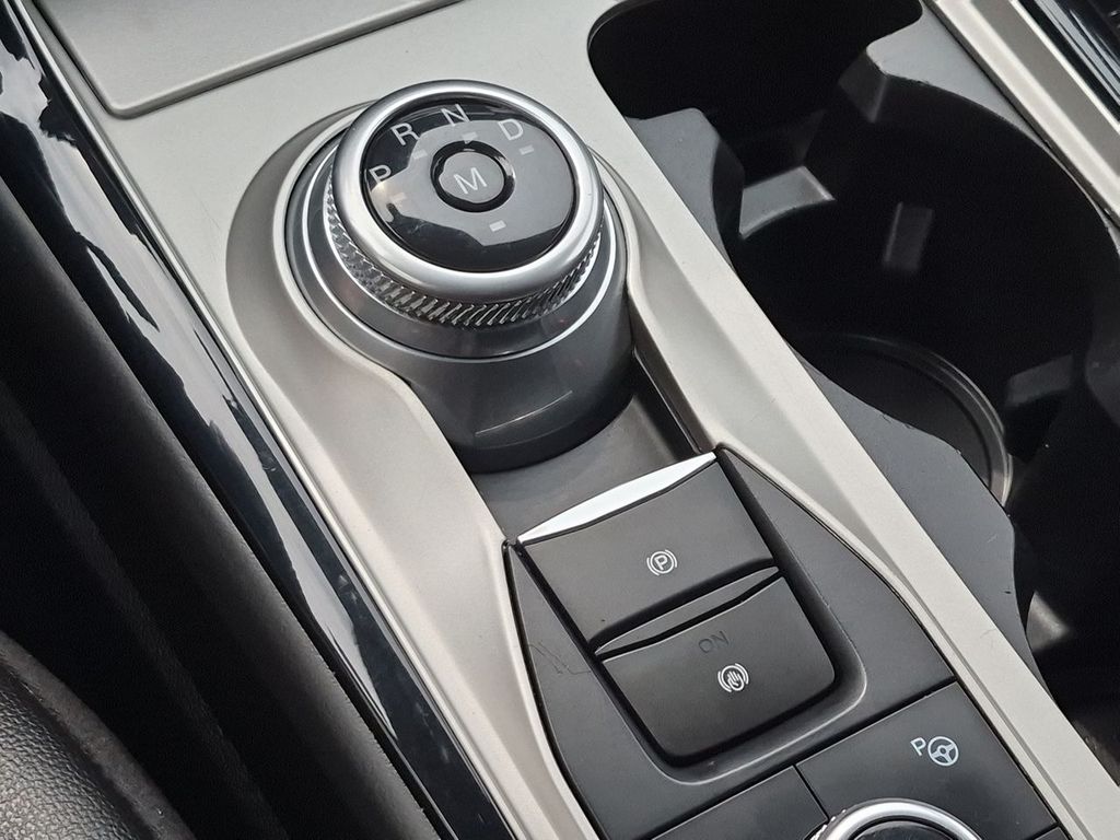 Thumbnail: 2021 Ford Explorer - 37