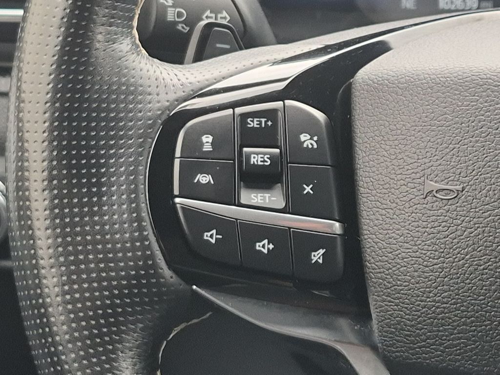 Thumbnail: 2021 Ford Explorer - 33