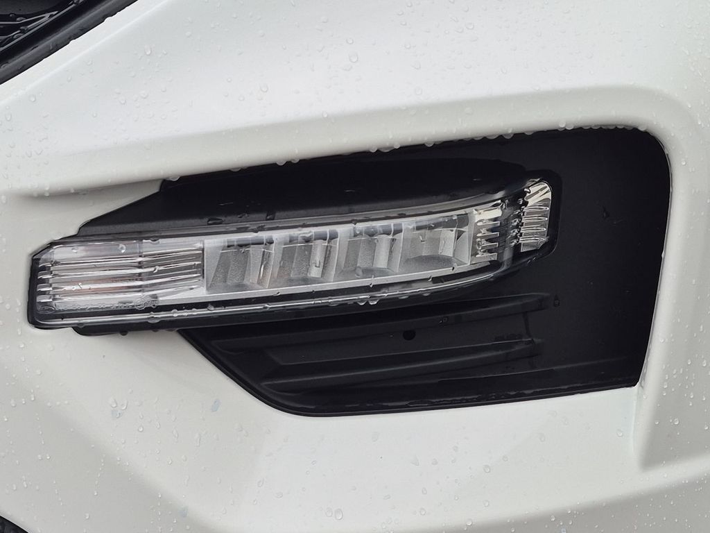 Thumbnail: 2021 Ford Explorer - 25