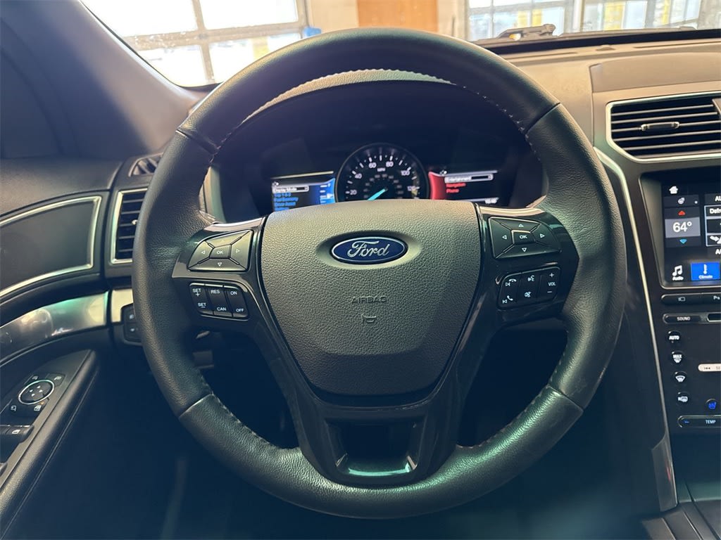 2017 Ford Explorer Sport 14