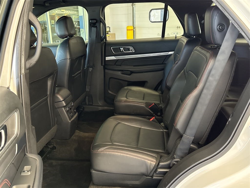 2017 Ford Explorer Sport 30