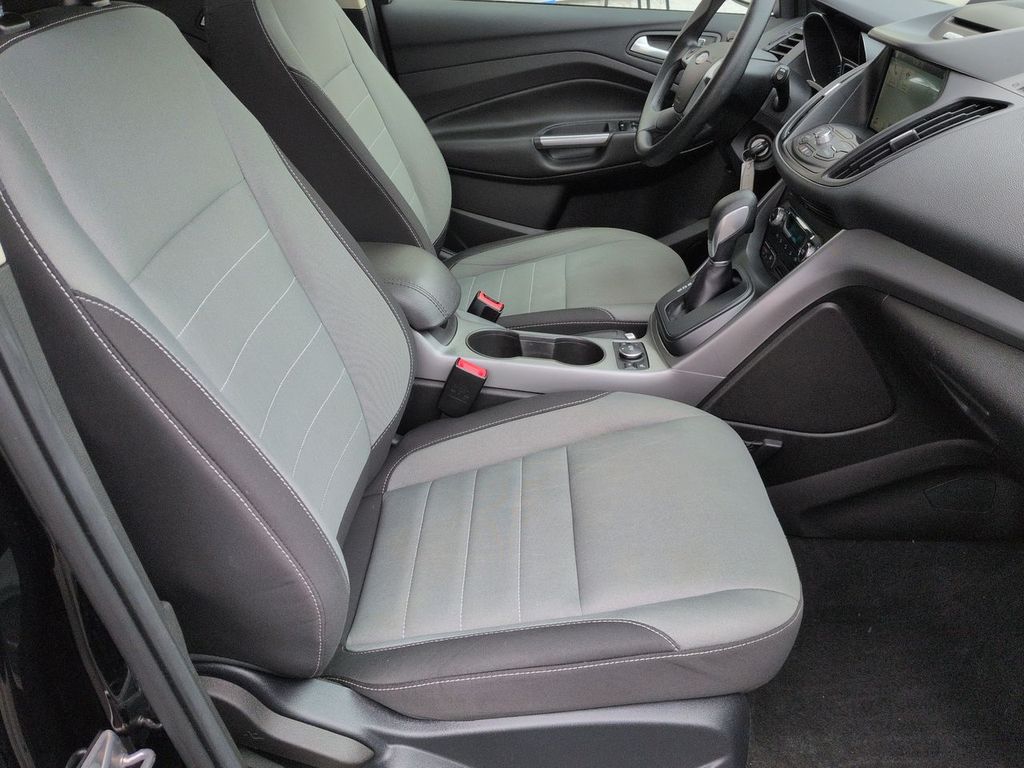 Thumbnail: 2016 Ford Escape - 10