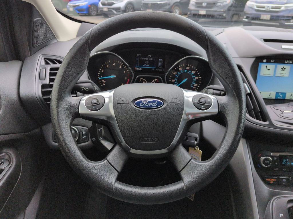 Thumbnail: 2016 Ford Escape - 12