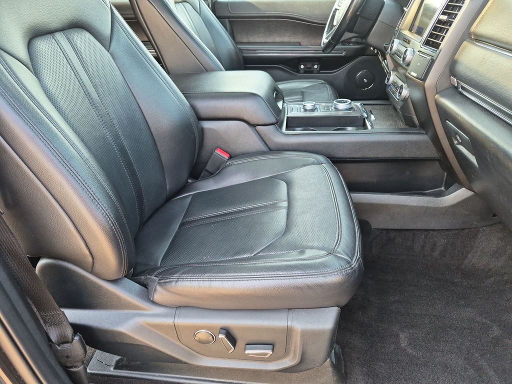 Thumbnail: 2021 Ford Expedition MAX - 10