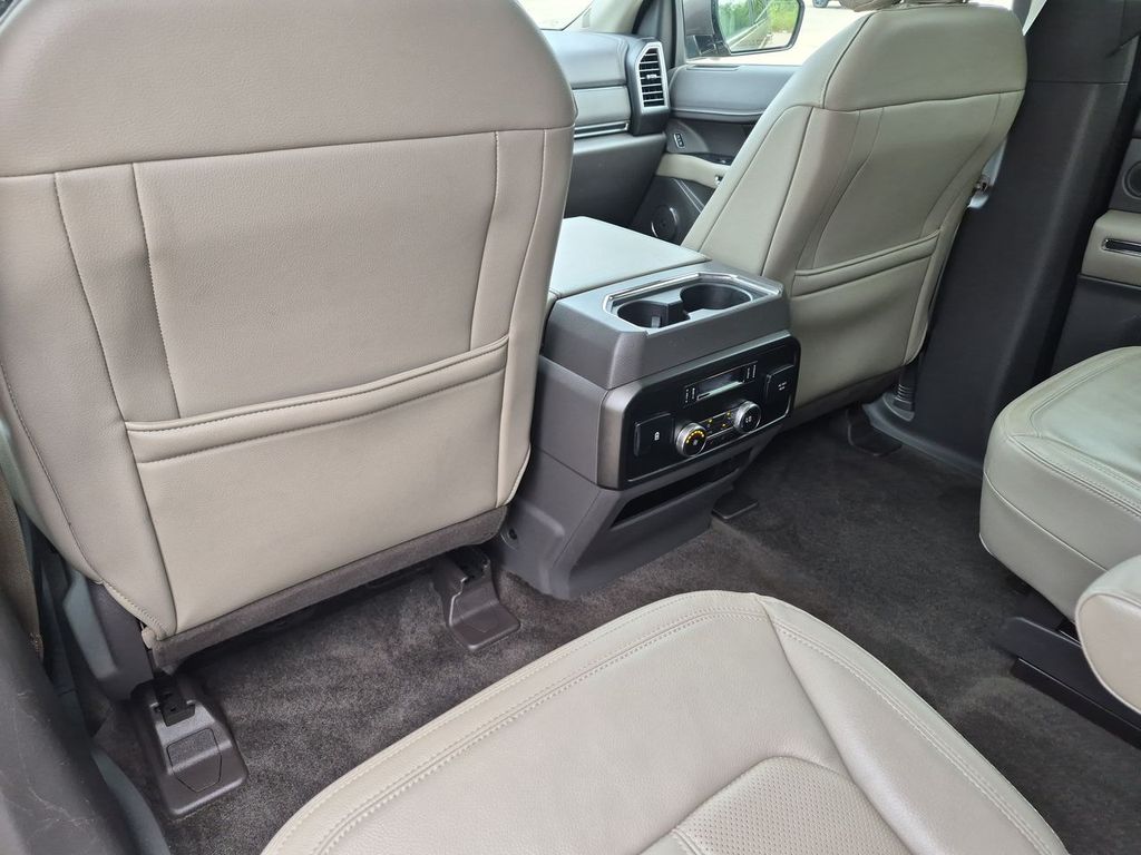 Thumbnail: 2018 Ford Expedition - 28