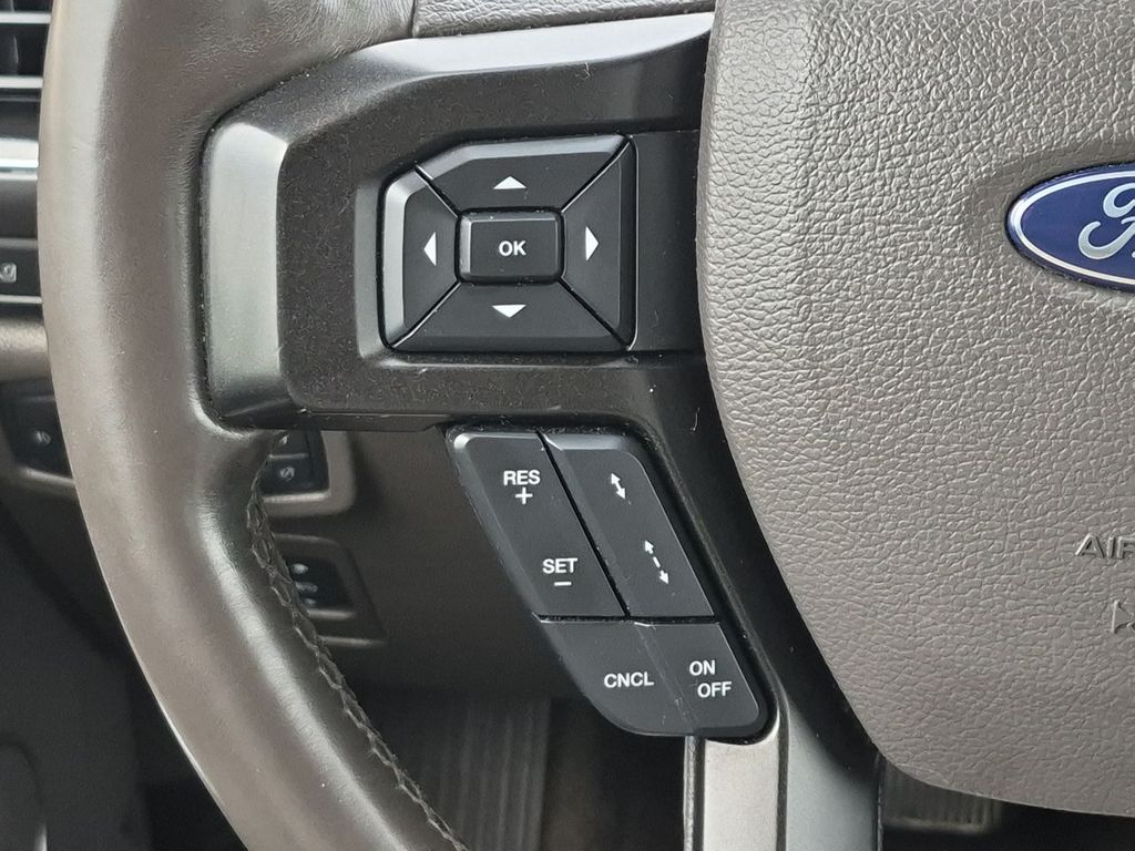 Thumbnail: 2018 Ford Expedition - 33