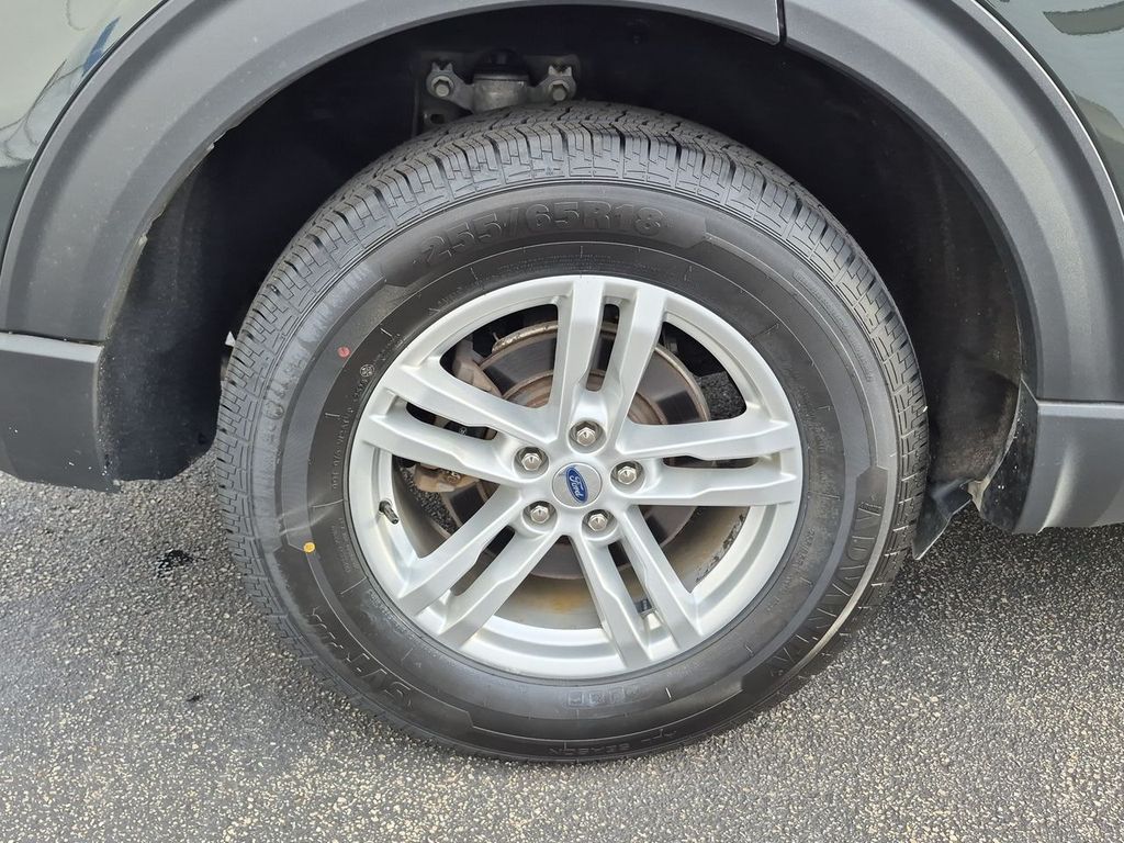 Thumbnail: 2023 Ford Explorer - 8