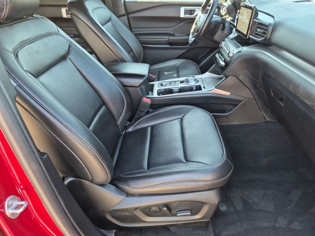 Thumbnail: 2020 Ford Explorer - 11