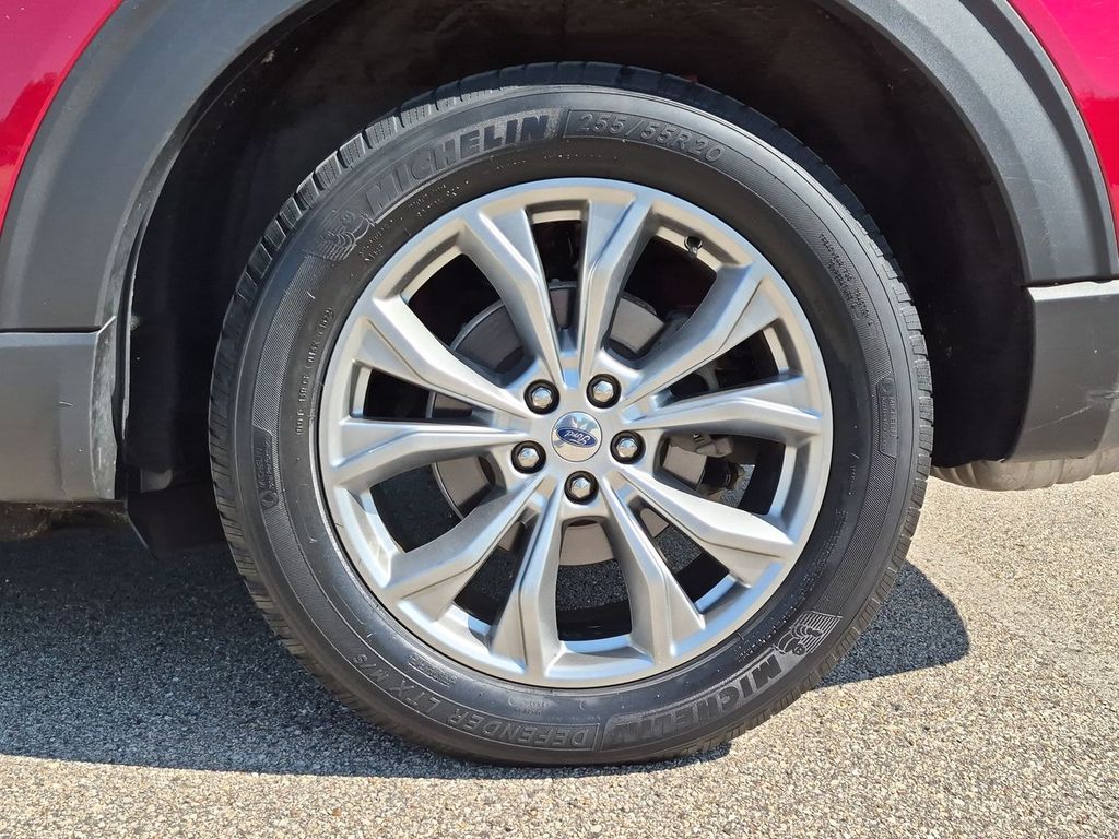 Thumbnail: 2020 Ford Explorer - 8