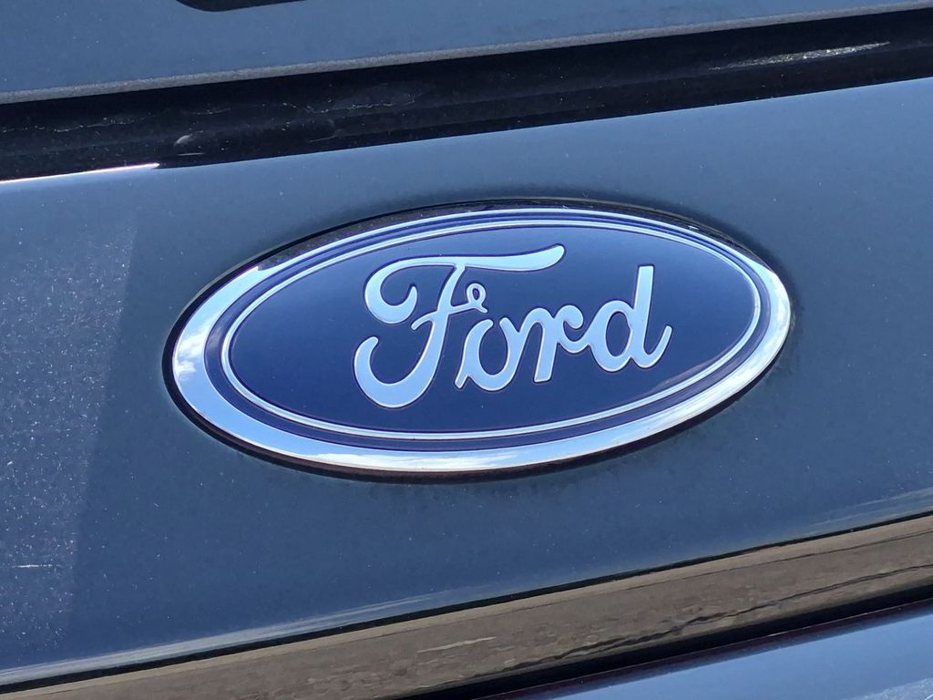 Thumbnail: 2025 Ford Explorer - 7