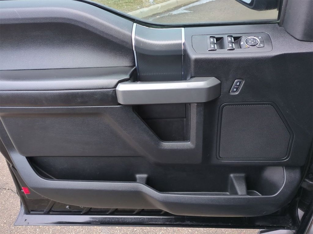 Thumbnail: 2018 Ford F-150 - 33