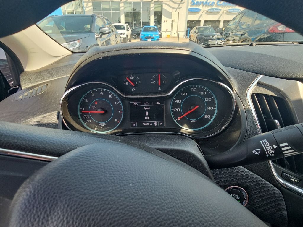 Thumbnail: 2018 Chevrolet Cruze - 2