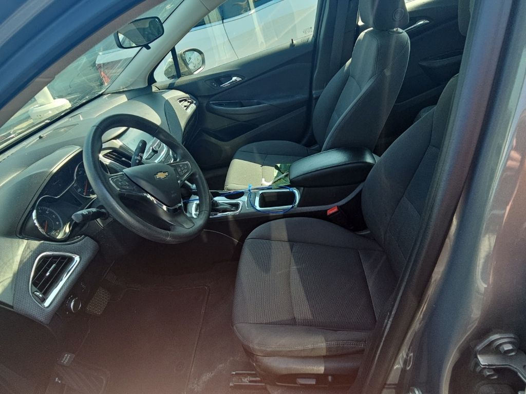 Thumbnail: 2018 Chevrolet Cruze - 5
