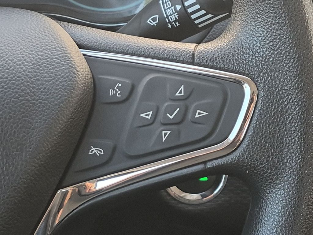 Thumbnail: 2018 Chevrolet Cruze - 30