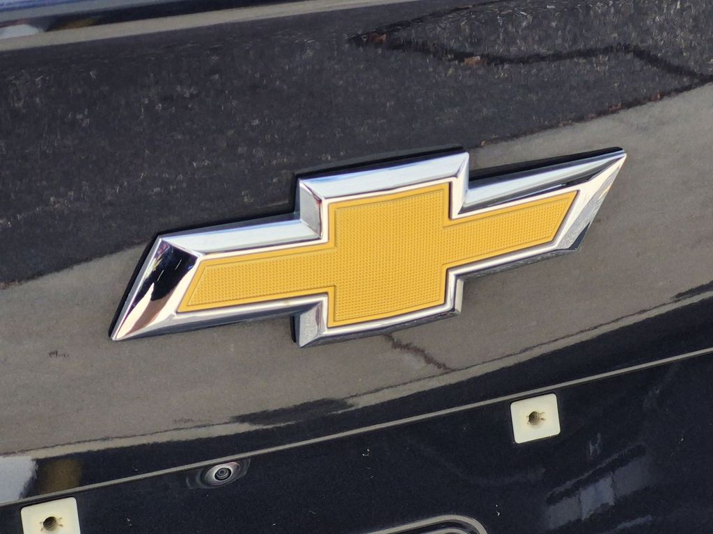 Thumbnail: 2023 Chevrolet Malibu - 7