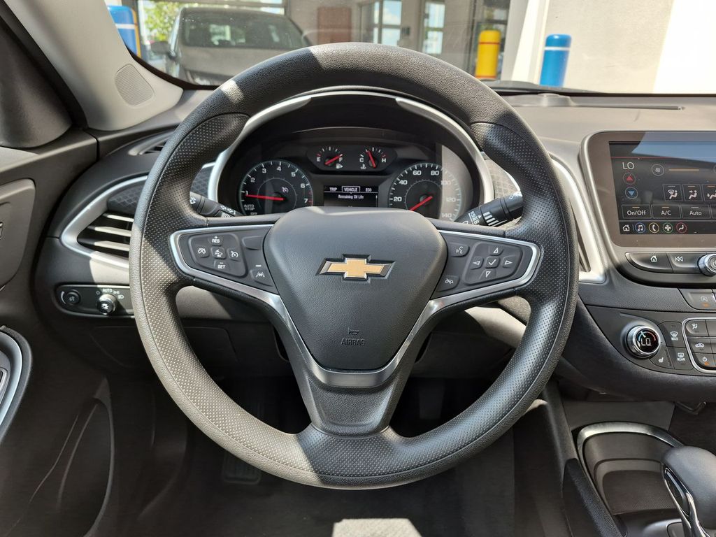Thumbnail: 2023 Chevrolet Malibu - 13
