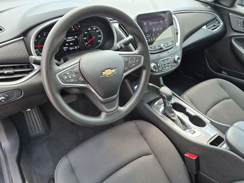 Thumbnail: 2023 Chevrolet Malibu - 2