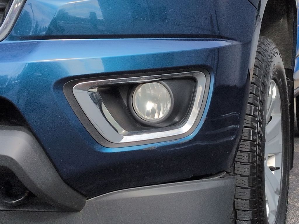 Thumbnail: 2019 Chevrolet Colorado - 24