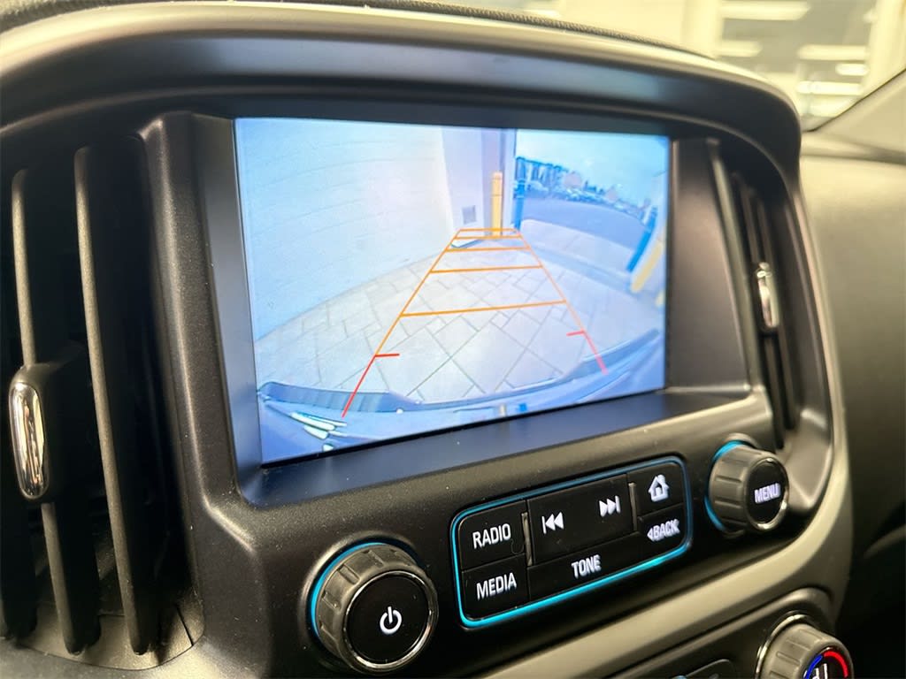 Thumbnail: 2017 Chevrolet Colorado - 16