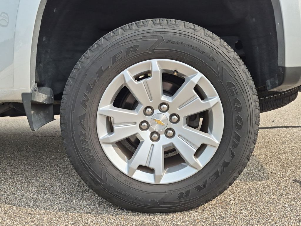 Thumbnail: 2020 Chevrolet Colorado - 8