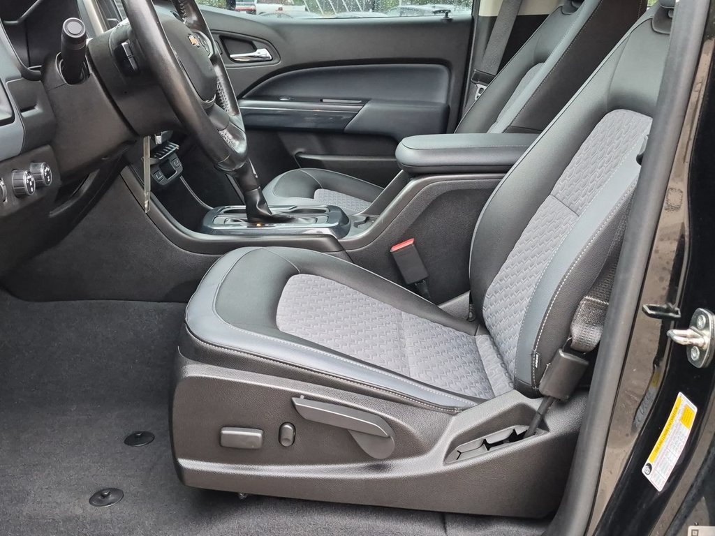 Thumbnail: 2019 Chevrolet Colorado - 10