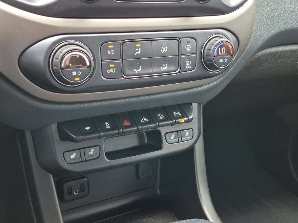 Thumbnail: 2019 Chevrolet Colorado - 31