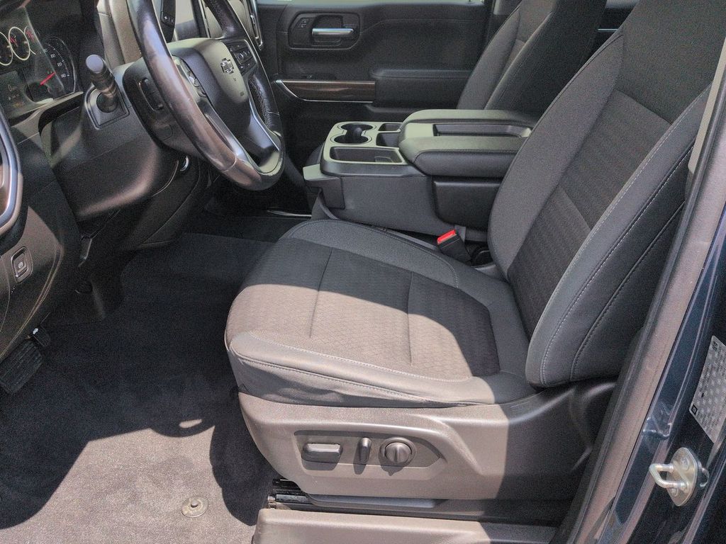 Thumbnail: 2019 Chevrolet Silverado 1500 - 10