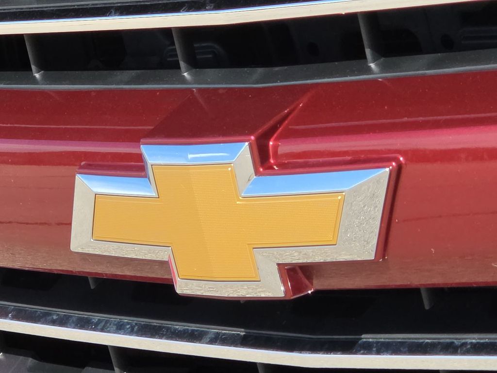 Thumbnail: 2016 Chevrolet Silverado 1500 - 24