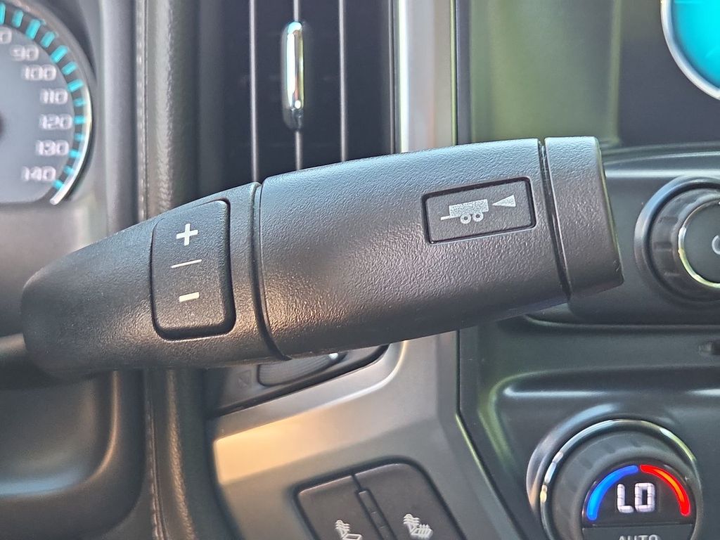 Thumbnail: 2016 Chevrolet Silverado 1500 - 34