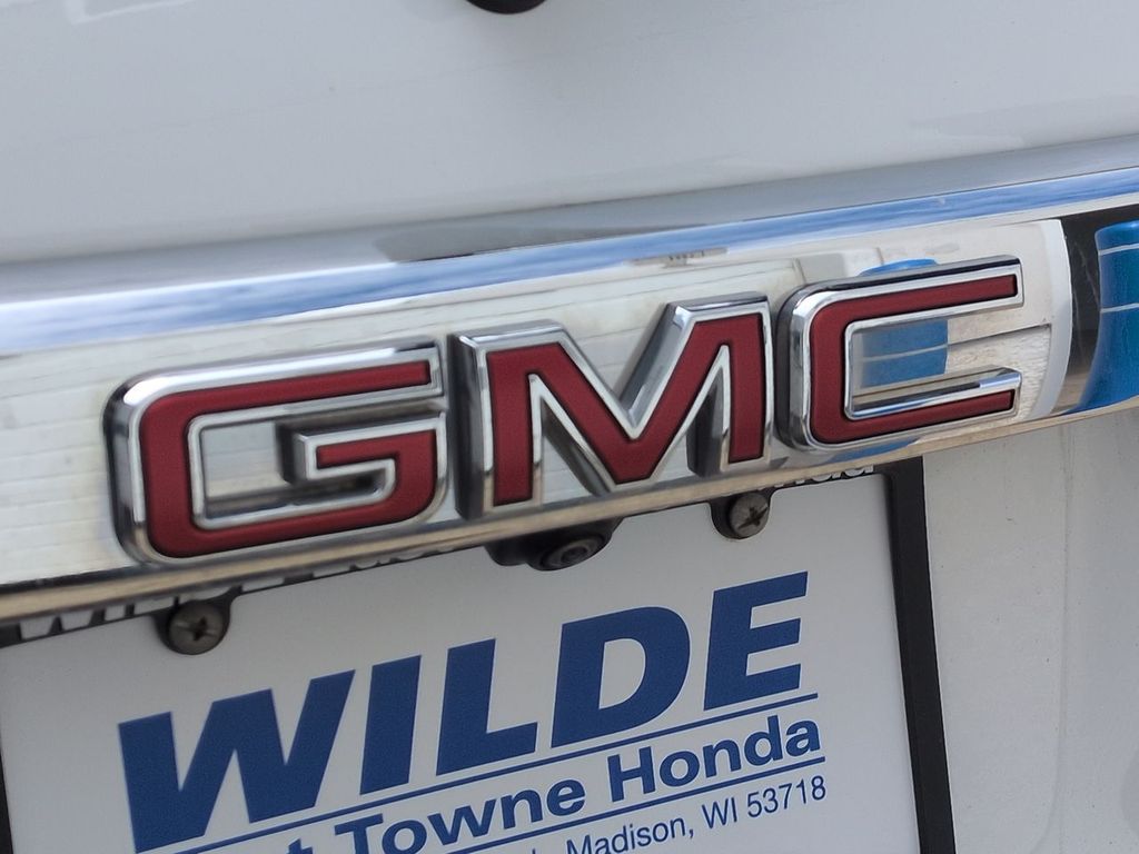 Thumbnail: 2022 GMC Acadia - 7