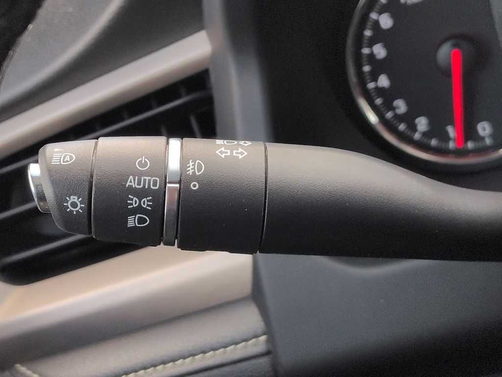 Thumbnail: 2019 GMC Acadia - 32